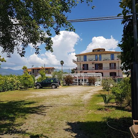 Un Passo Dal Mare - Guest House Lido Di Fondi Exterior photo