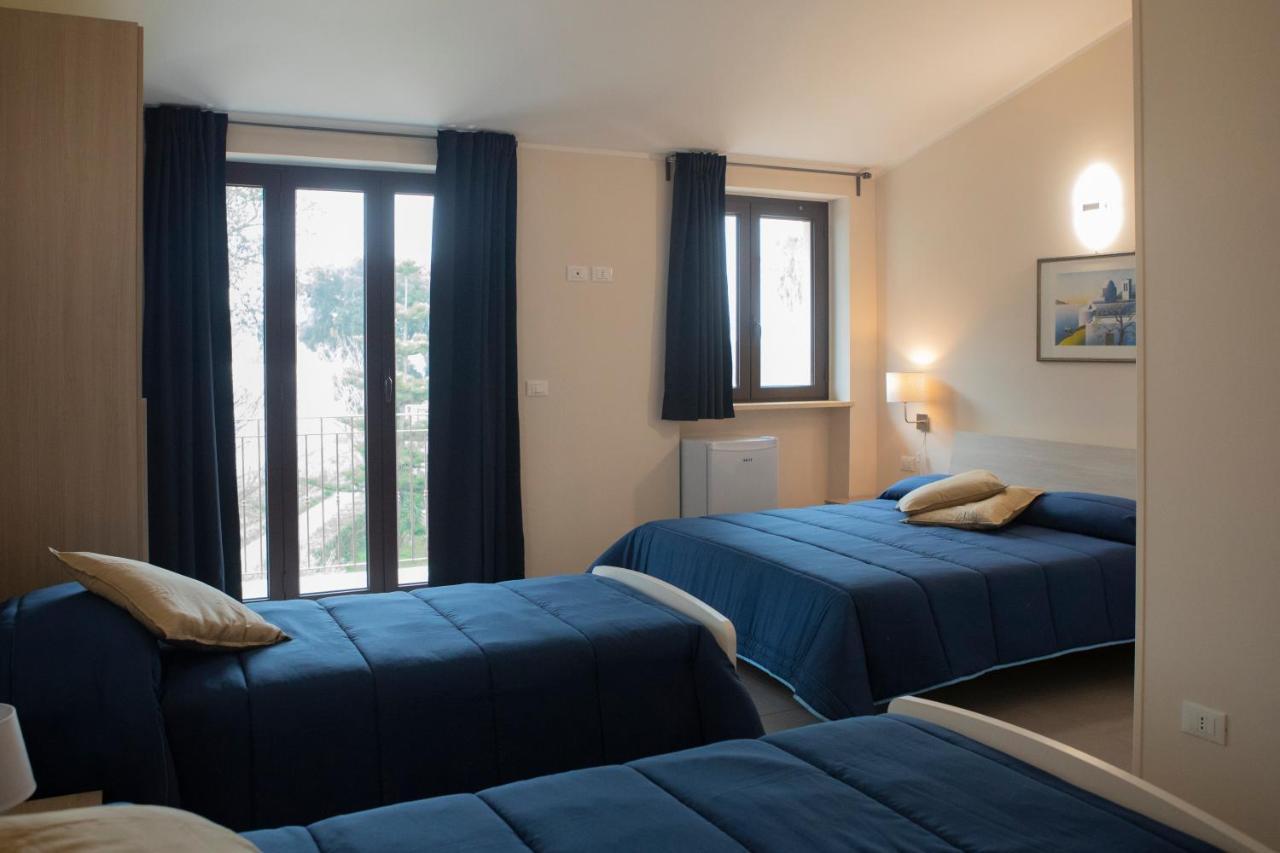 Un Passo Dal Mare - Guest House Lido Di Fondi Exterior photo