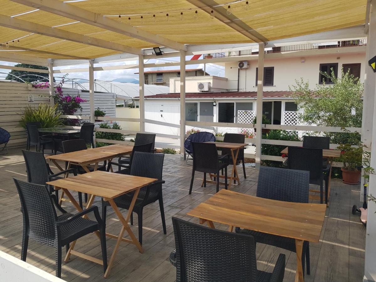 Un Passo Dal Mare - Guest House Lido Di Fondi Exterior photo