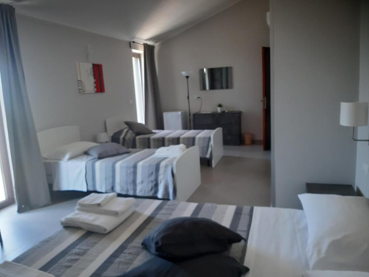 Un Passo Dal Mare - Guest House Lido Di Fondi Exterior photo